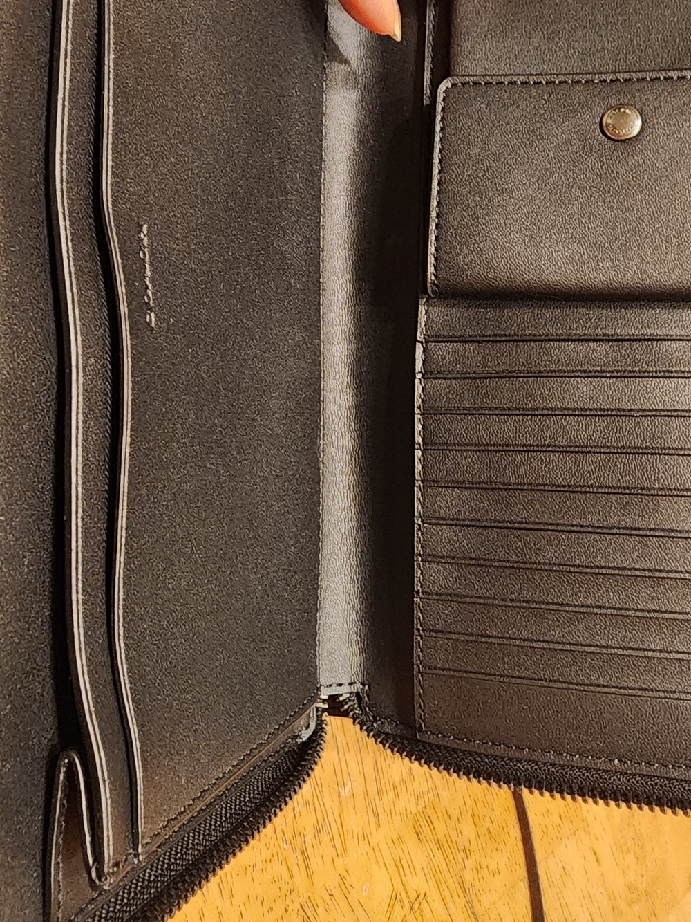 Coach Double Zip Travel Organizer Wallet Black Embossed Leather - Picture 16 of 16